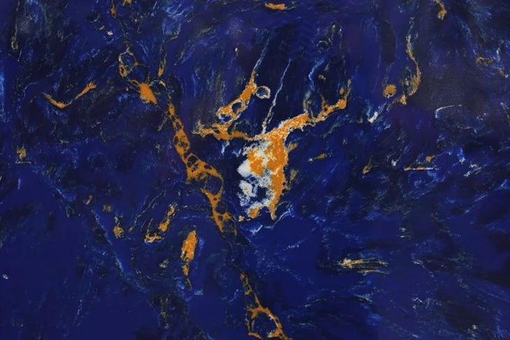 Dark Blue Quartz with Gold Veins Countertop