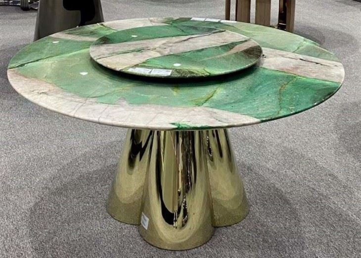 Fuchsite Crystal Quartzite Botanic Cristallo Coffee Table with lady Susan